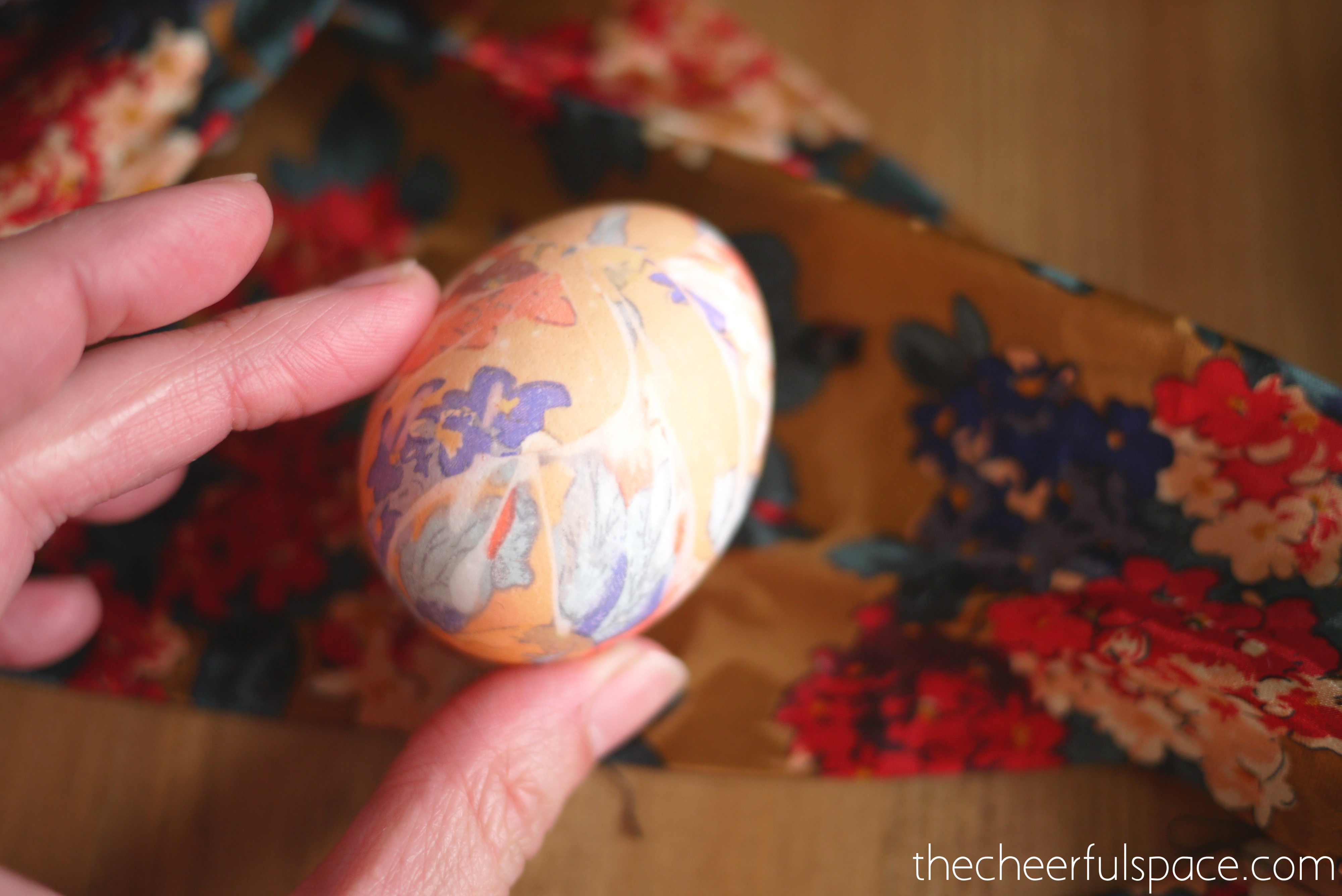 silk-tie-dyed-easter-eggs-16