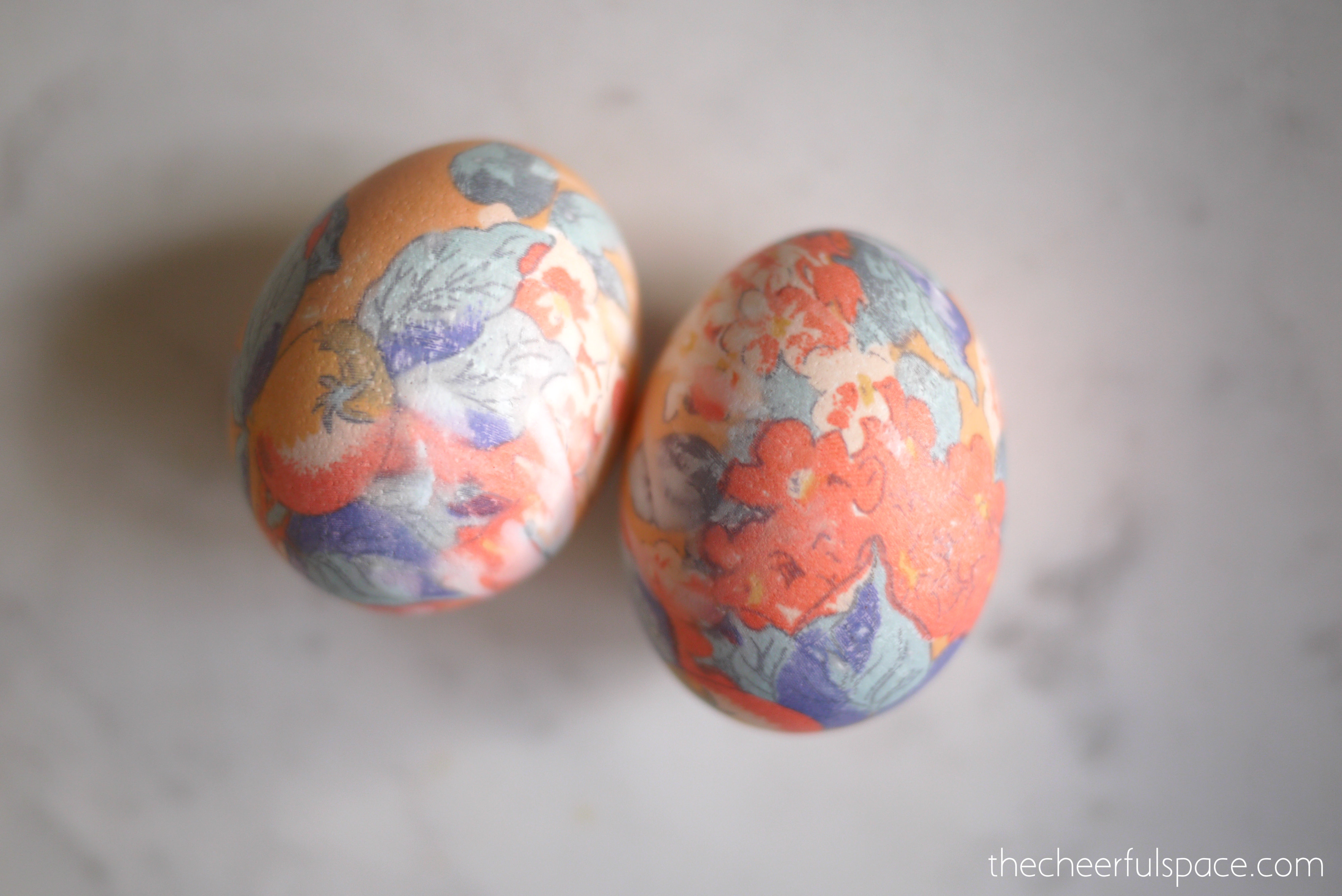 silk-tie-dyed-easter-eggs-19
