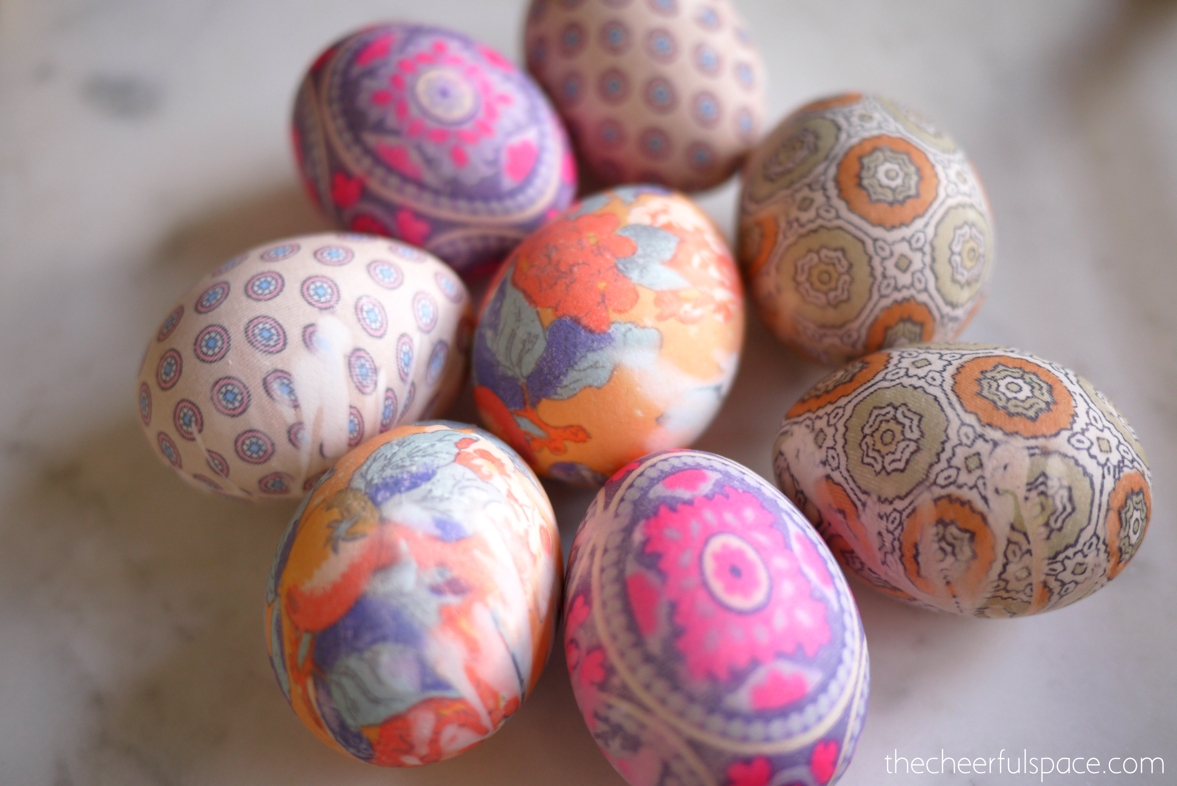 silk-tie-dyed-easter-eggs-26